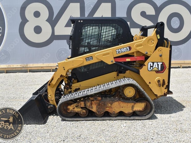 2021-caterpillar-262d3-image-4
