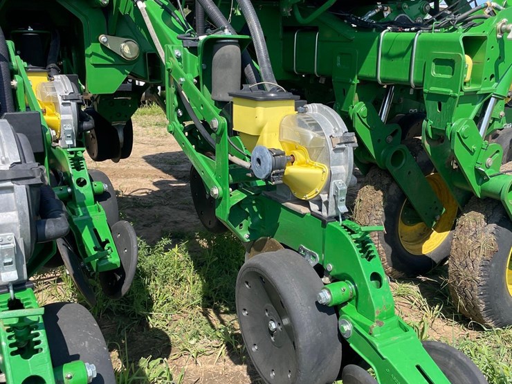 2012-john-deere-1790-image-46