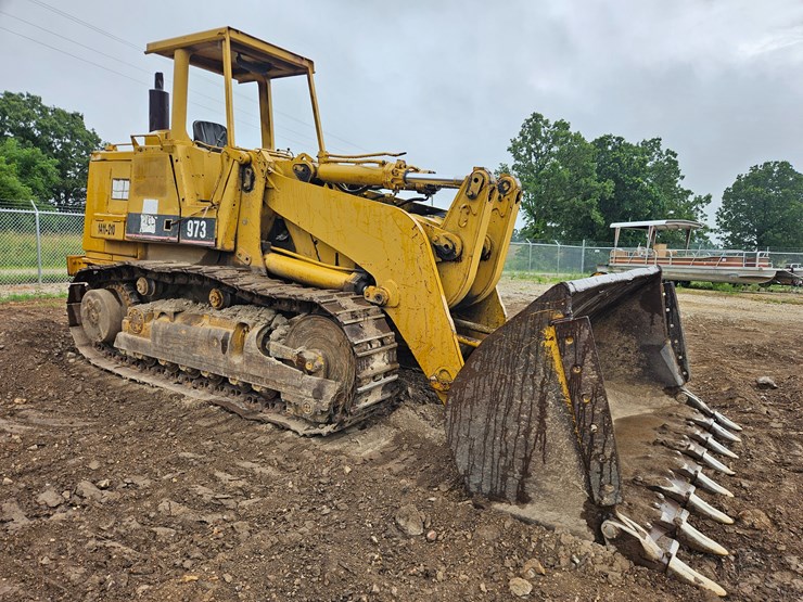 1984-caterpillar-973-image-17