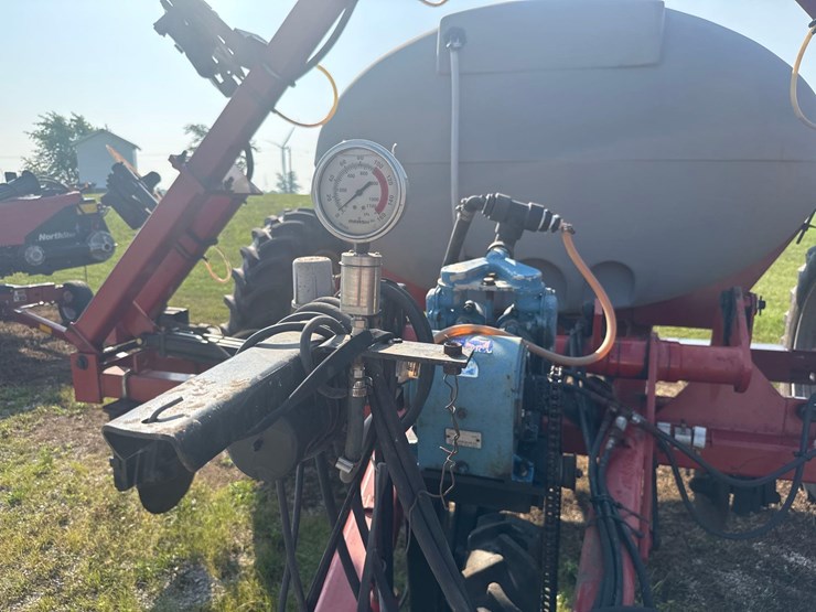 case-ih-2800-image-8