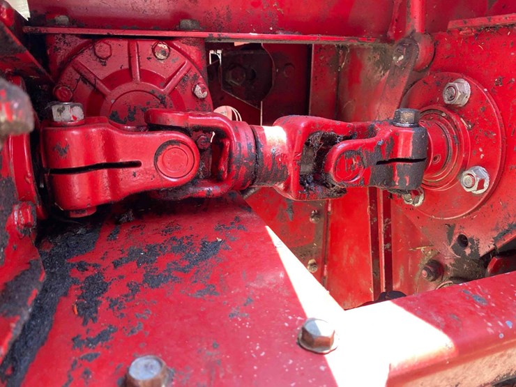 case-ih-8340-image-37