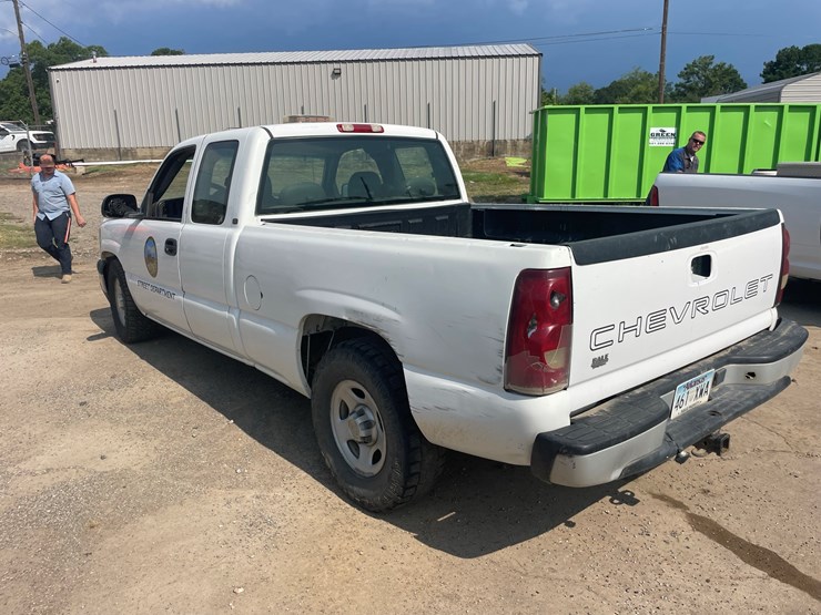2003-chevrolet-silverado-image-4