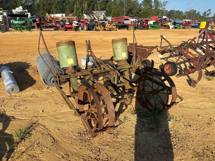 john-deere-71-image-3
