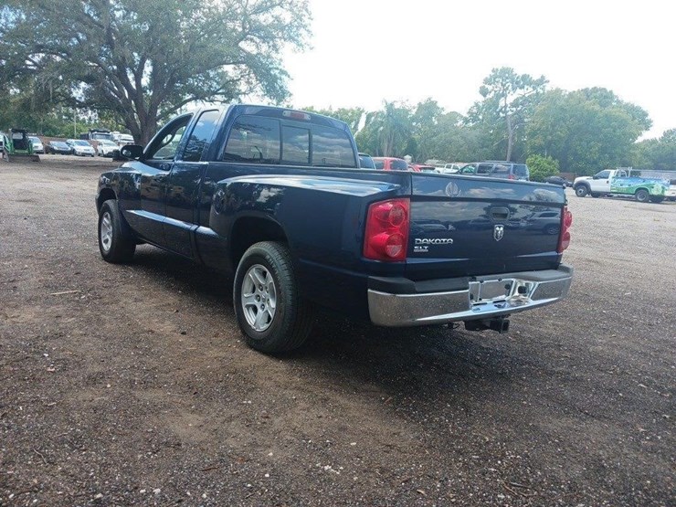 2005-dodge-dakota-image-7