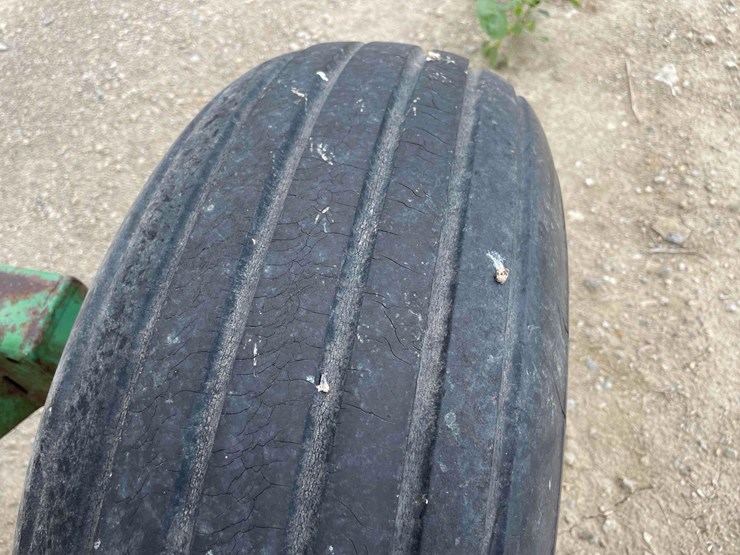 john-deere-1065-image-5