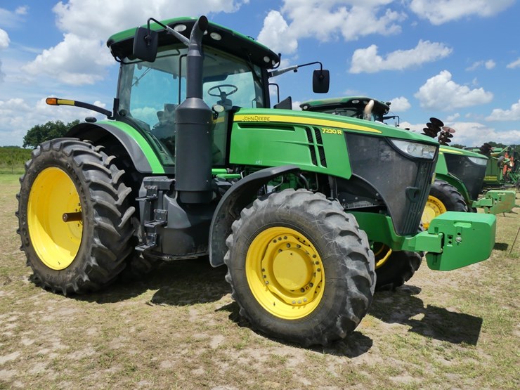 2020-john-deere-7230r-image-1