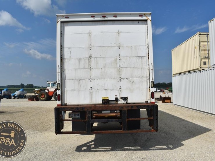 2006-international-durastar-4300-image-12