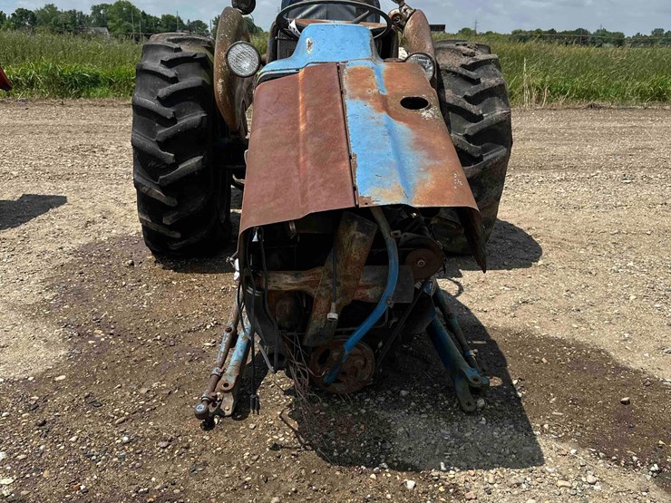ford-3000-image-2