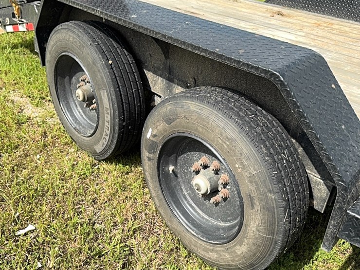 2023-load-trail-trailer-image-3