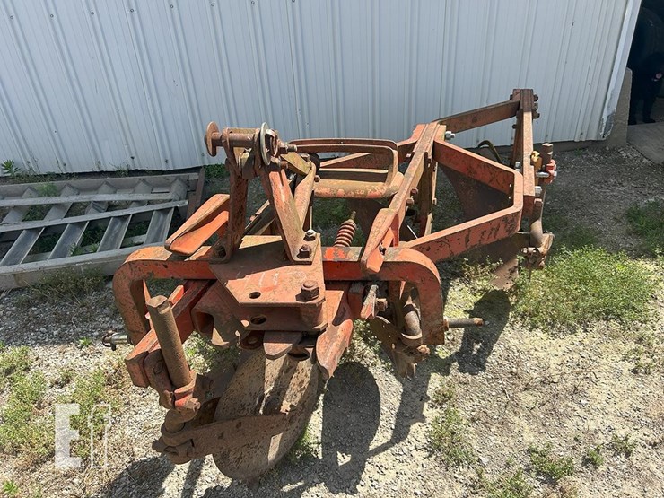 j-i-case-wilson-825-w38-image-2