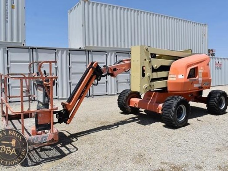 2016-jlg-450aj-image-2