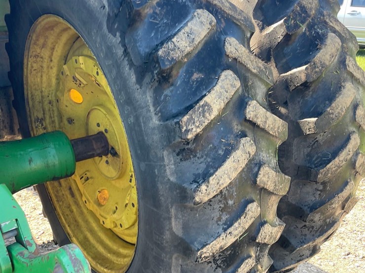 1996-john-deere-8300-image-28