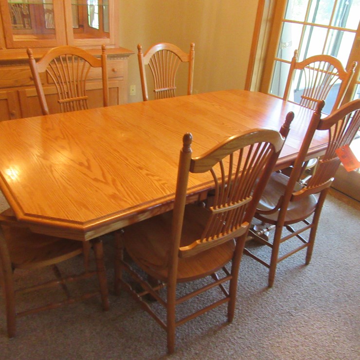 #8886 • Amish Oak Table