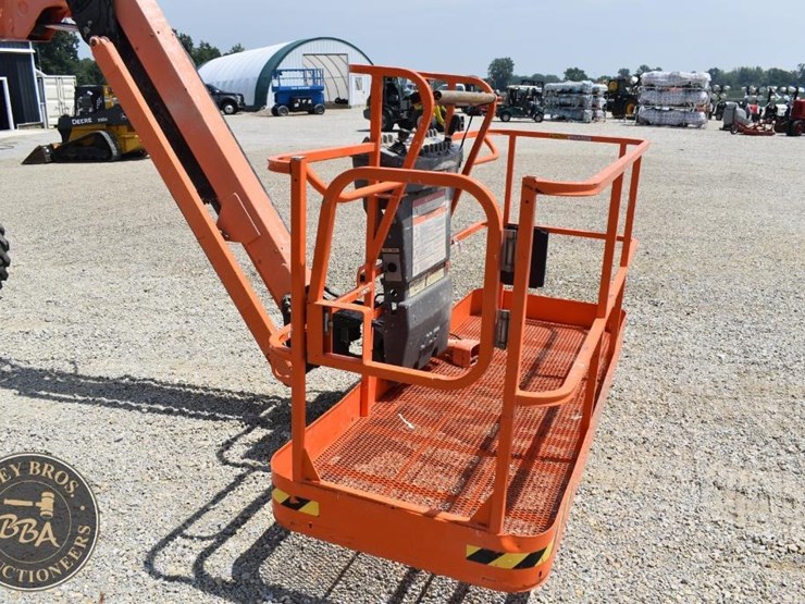 2007-jlg-600aj-image-36