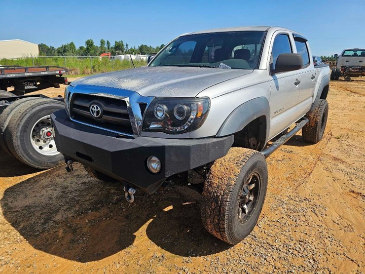 2008-toyota-tacoma-image-2