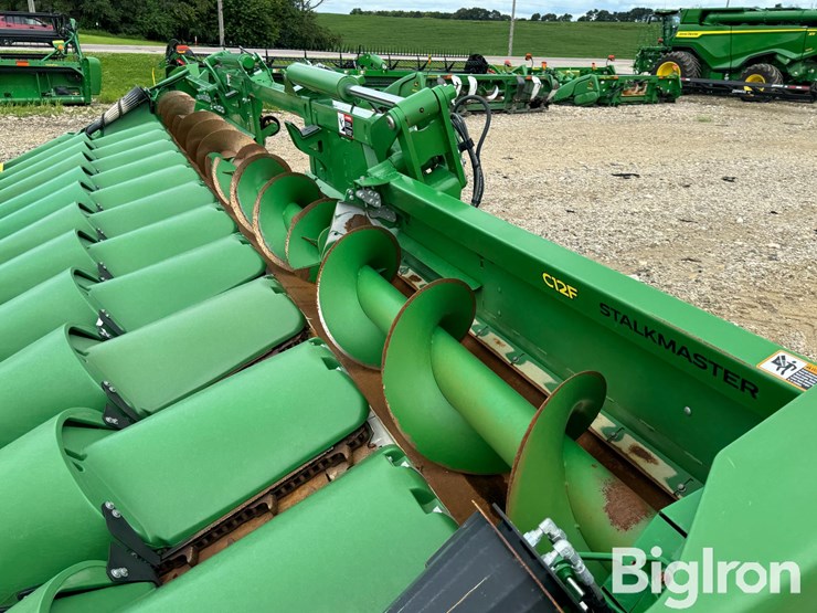 2022-john-deere-c12f-image-15