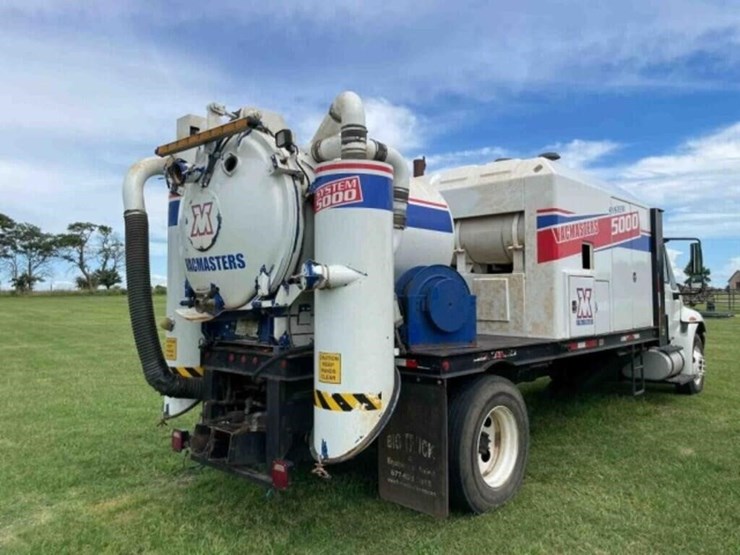 2014-international-durastar-4300-image-19