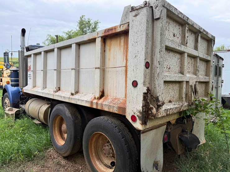 1983-kenworth-w900-image-4