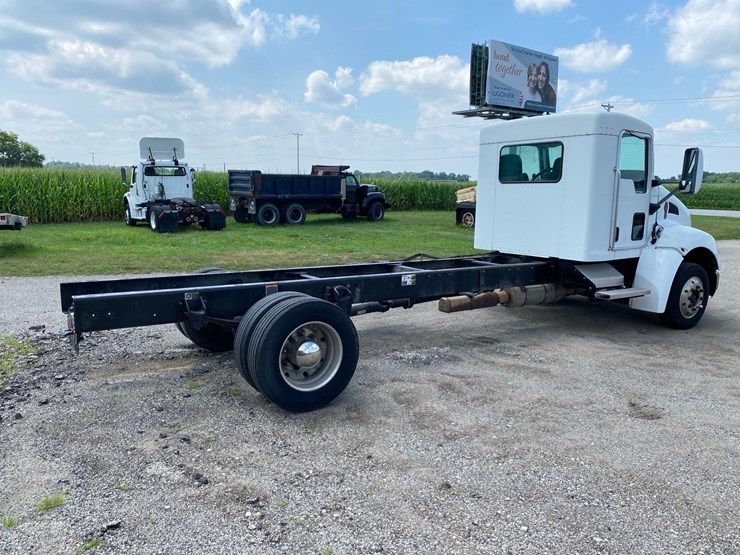2009-kw-t-3-cab-and-chassis-image-4