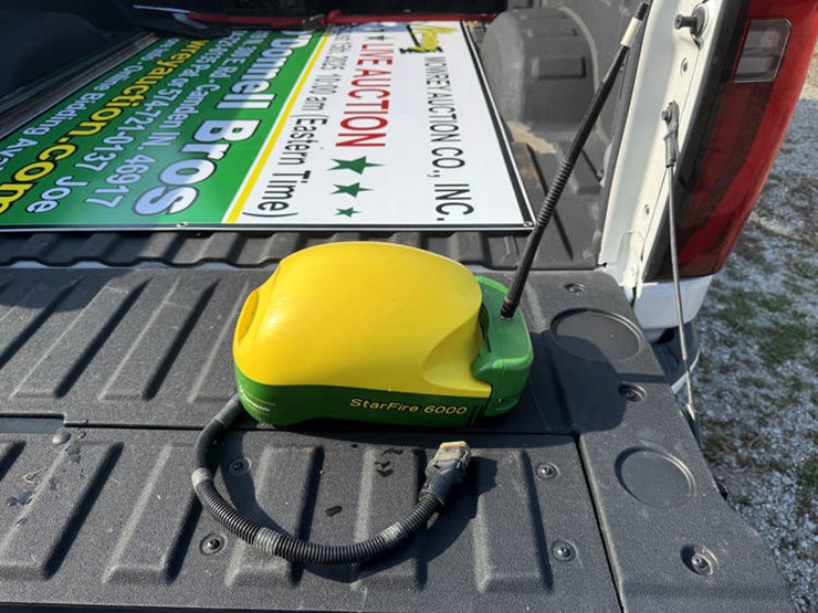 john-deere-6000-image-1