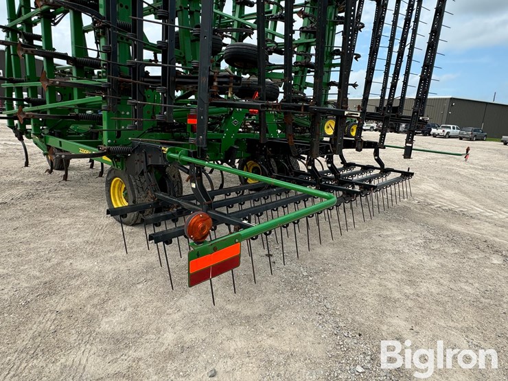 2020-john-deere-2020-image-18