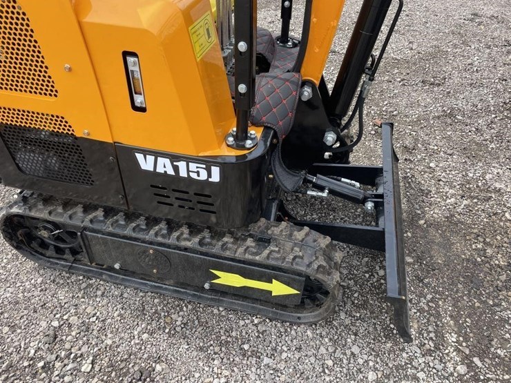 new-miva-mini-excavator:-6.6t-image-12