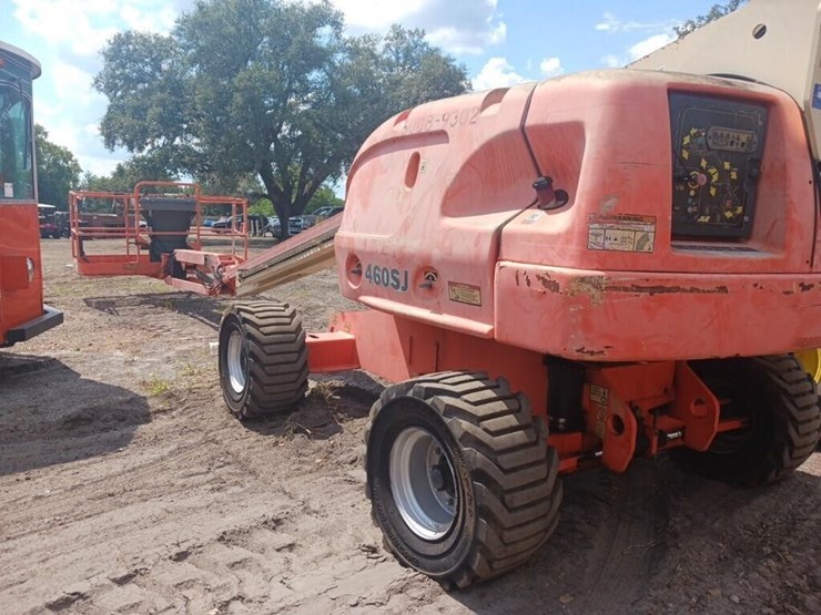 2008-jlg-highlift-image-5