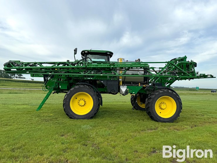 2019-john-deere-r4038-image-8