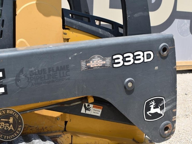 2012-deere-333d-image-4