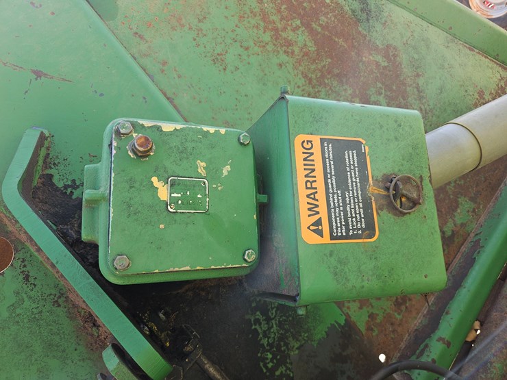 john-deere-1518-image-25