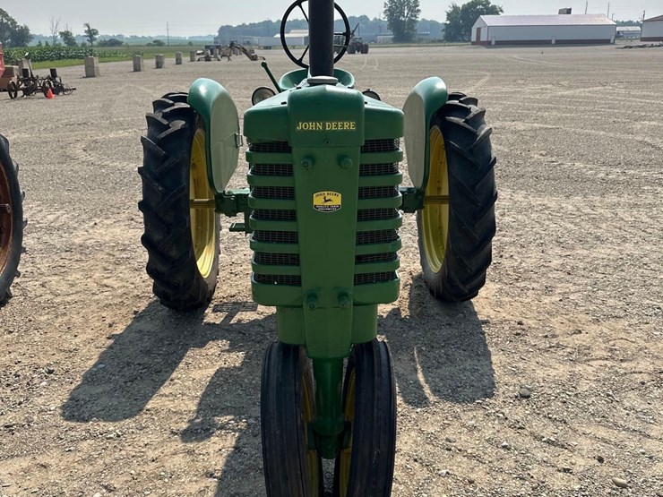 john-deere-h-image-2
