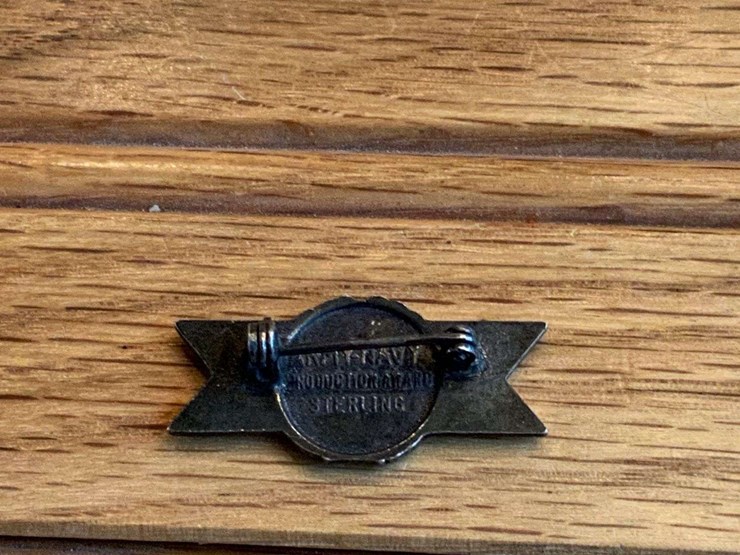 (2)-wwii-“e”-program-pin-+-achievement-award-pin-image-5