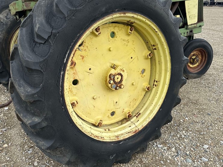 john-deere-620-image-10
