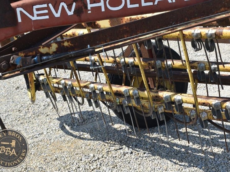 new-holland-258-image-12
