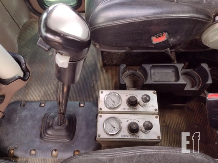 2016-peterbilt-367-image-13