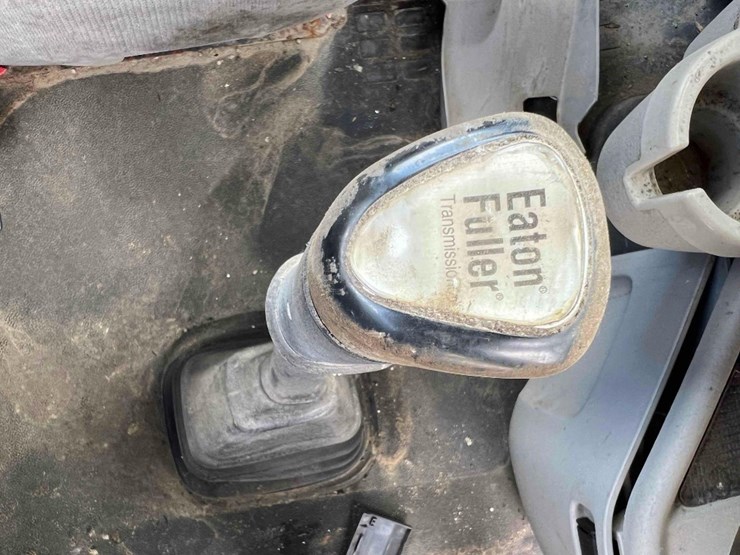 2007-volvo-vnl-truck-tractor-image-20