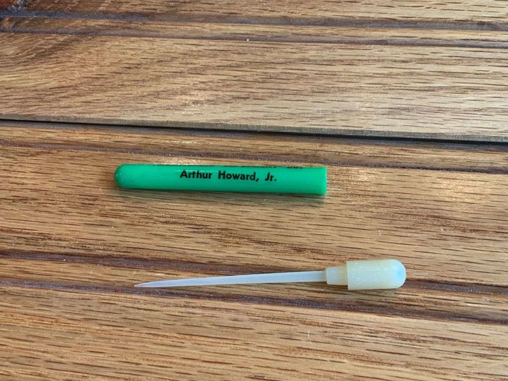 (2)-john-deere-thimble-+-toothpick-image-7
