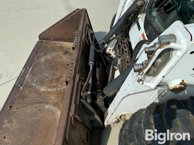 2017-bobcat-s590-image-10