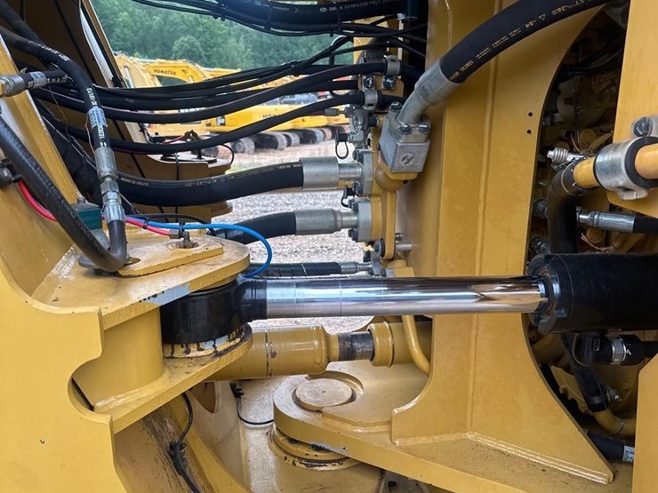 2021-caterpillar-980m-image-26