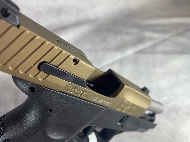 #4395-•-taurus-g2c-9mm-luger-pistol,-sn:-ael857955-image-11