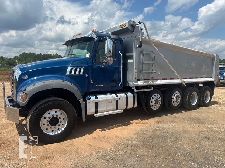 2021-mack-granite-64fr-image-1