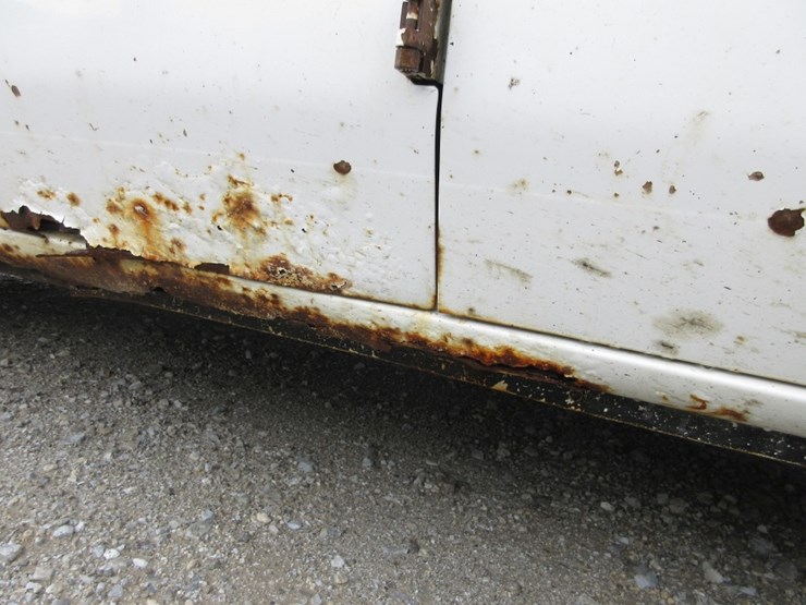 2011-utility-van-image-3