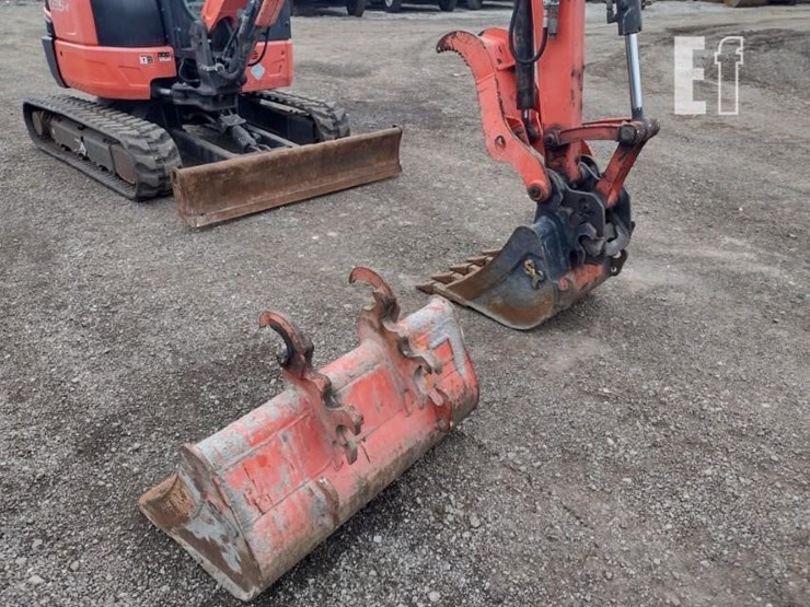 2019-kubota-u35-4-image-19
