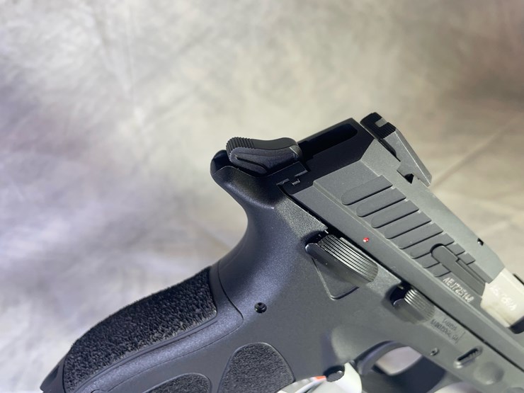 #4384-•-taurus-th-45-45-auto-pistol,-sn:-aej725148-image-7