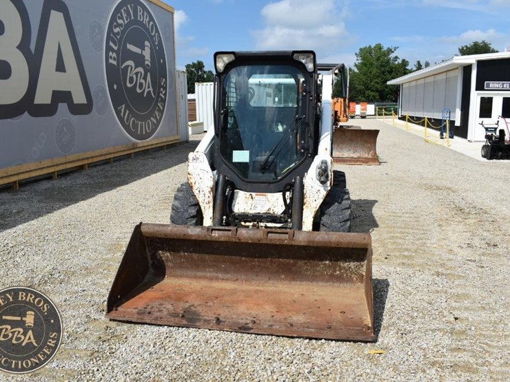 2017-bobcat-s570-image-24