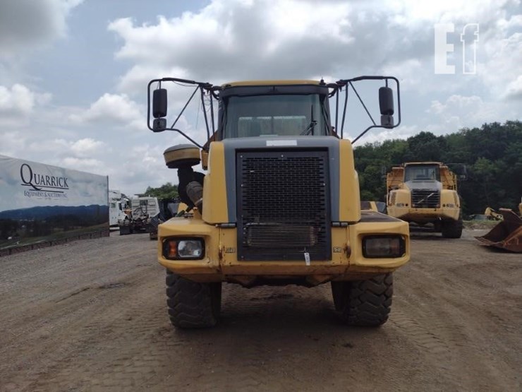 deere-300d-image-2