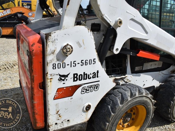 2017-bobcat-s570-image-31