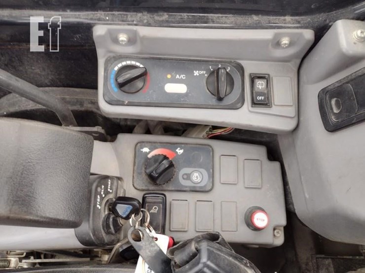 2019-kubota-u35-4-image-10