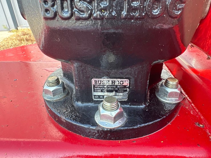 2022-bush-hog-3008-image-9