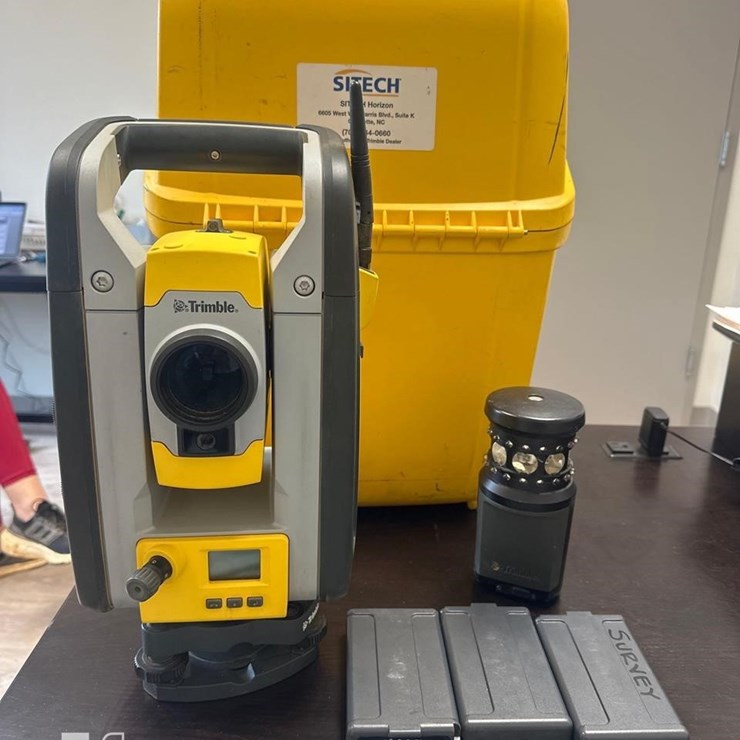TRIMBLE SPS720 ROBOTIC SYSTEM
